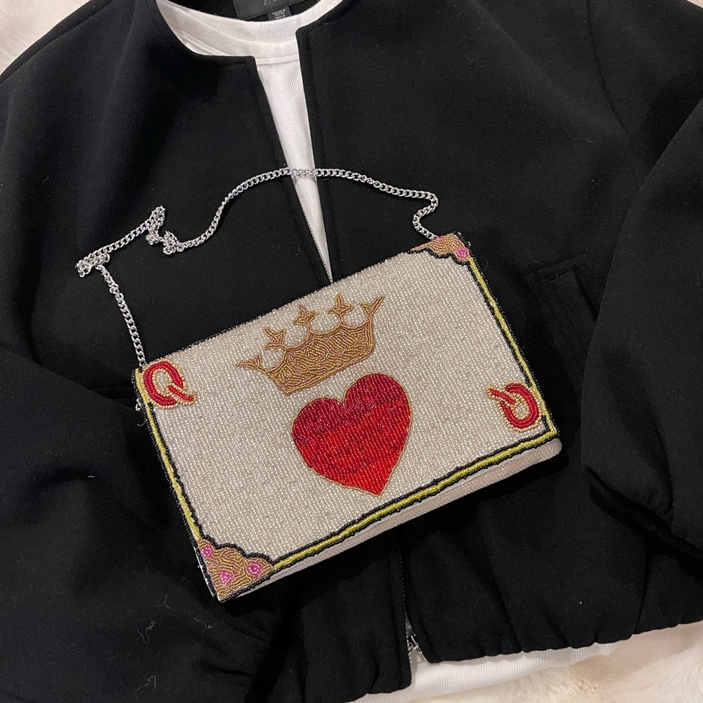 Crown and Heart Beaded Clutch, queen of heart clutch bag beaded shoulder bag NWT - Picture 3 of 8